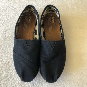 Toms Classic Black Canvas Shoes